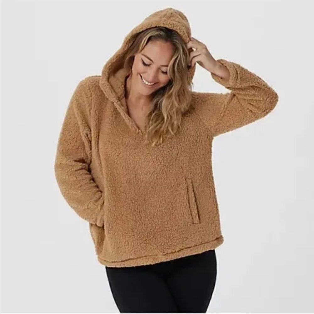 Koolaburra by UGG Cozy Pullover Sherpa Hoodie w/ Pockets! ❤️